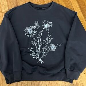 SHEIN Gray Floral Crewneck Sweater